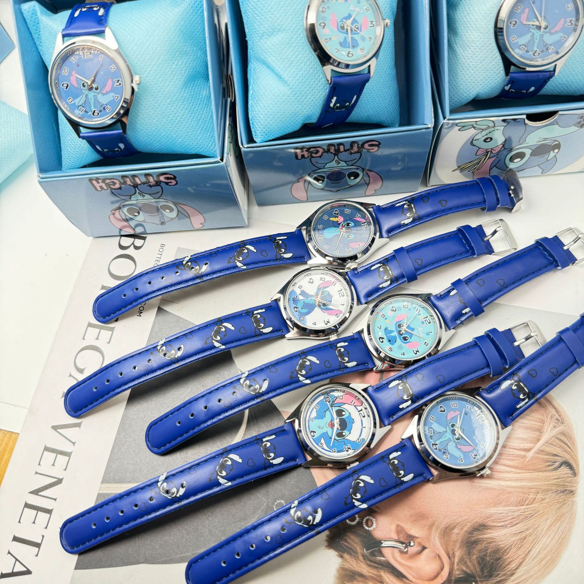 New Cartoon Stitch Pointer Watch with Cute Pu Leather Strap, Lilo & Stitch Fun Cartoon Watch for Boys and Girls