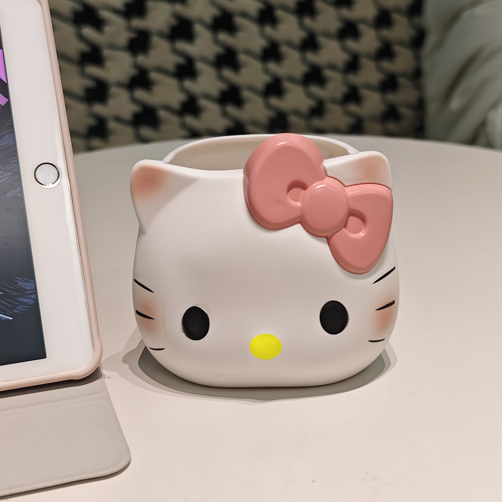 Cross-Border Hellokitty Storage Pen Holder Kt Cat Makeup Brush Pen Holder Cute Office Desktop Birthday Gift