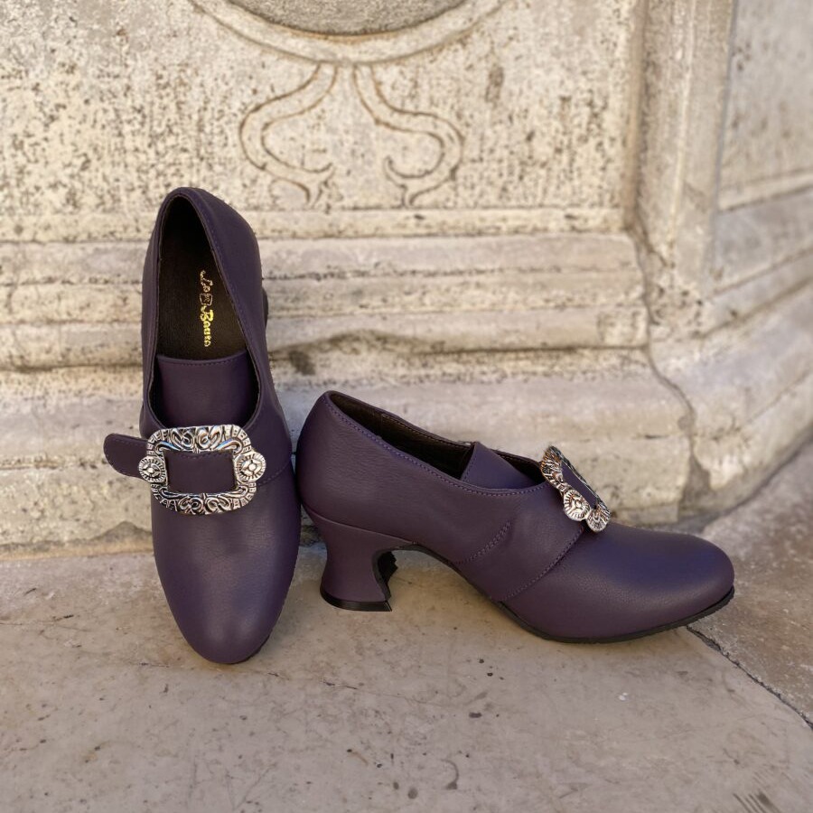 Amazon Independent Station Cross-Border Export New European and American Retro 18 Medieval Renaissance Halloween Women's Shoes