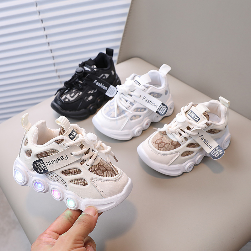 Spring and Autumn New Led Light Shoes Children's Shoes Webbing Cloth Breathable Children's 1-6 Years Old Luminous Shoes Casual Sports Shoes Trendy