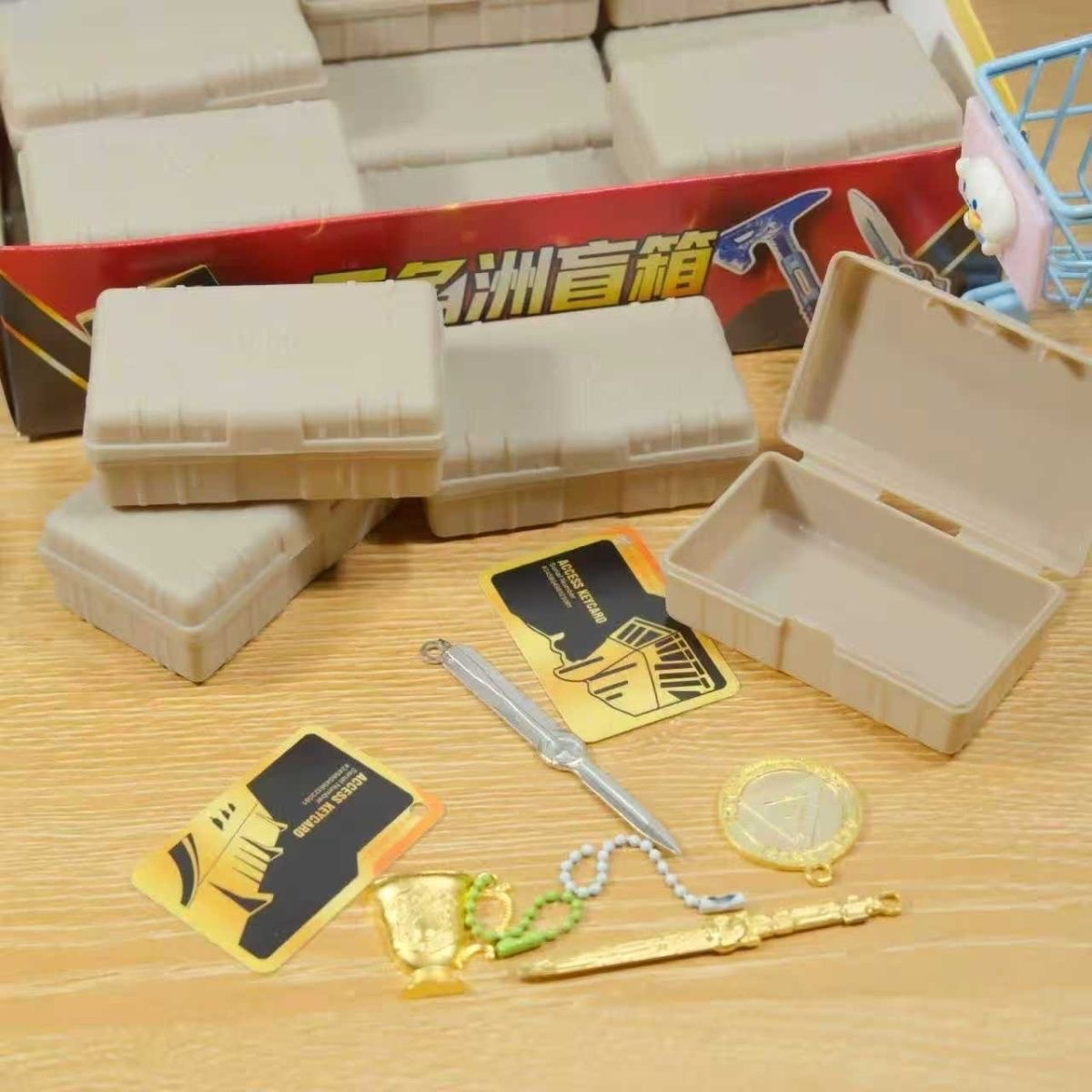 New Delta Action Weapon Pendant Blind Box Airdrop Box Internet Celebrity Operator Box Can Open and Close Kidsren's Small Toys