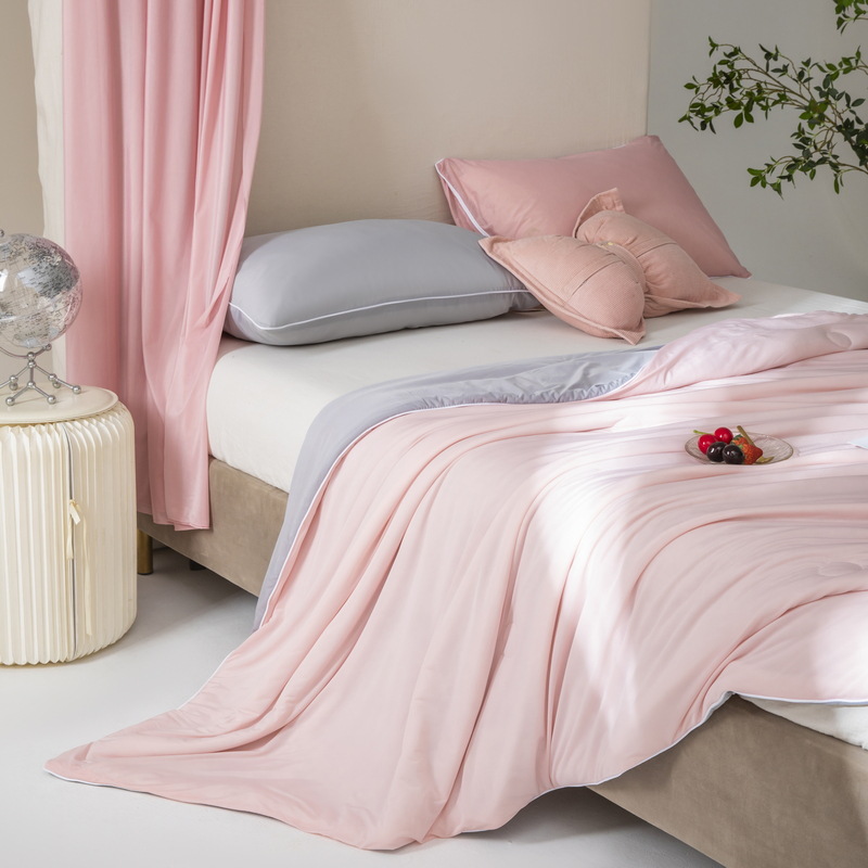 Summer cool silk summer cool quilt air conditioning quilt children's ice cream quilt solid color ice silk summer quilt thin quilt gift wholesale