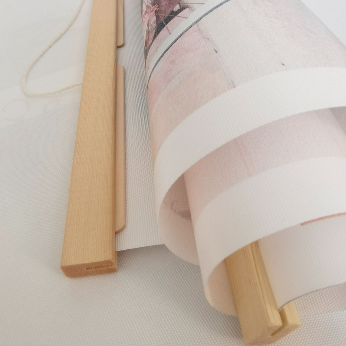 Factory wholesale creative DIY wooden hanging painting shaft pole poster decorative painting wooden shaft hanging painting clip calendar hanging flagpole