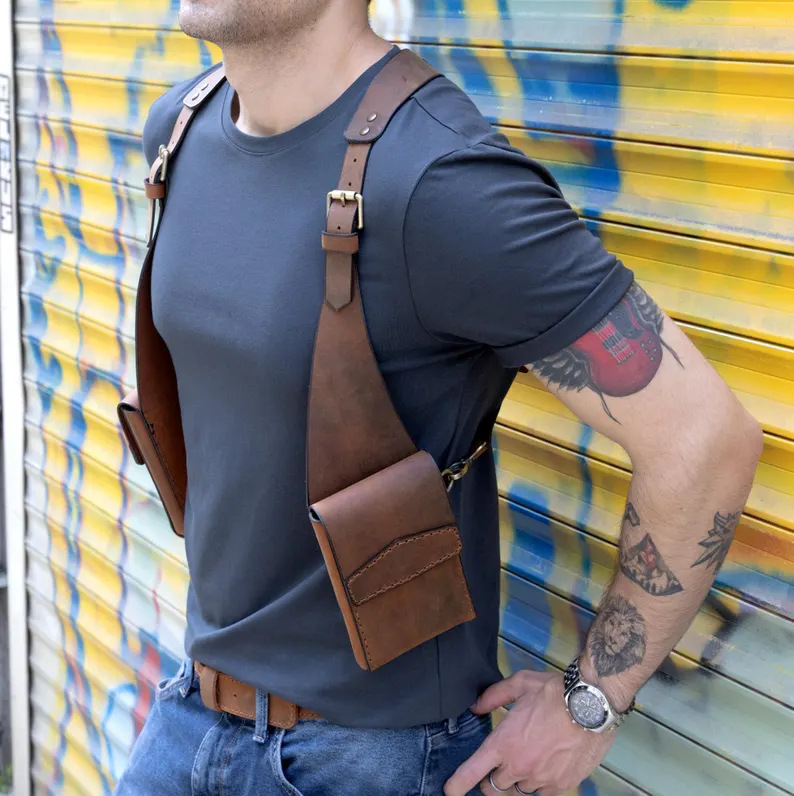 2025 Halloween Cosplay Leather Wallet Medieval Steampunk Strap Underarm Mobile Phone Bag