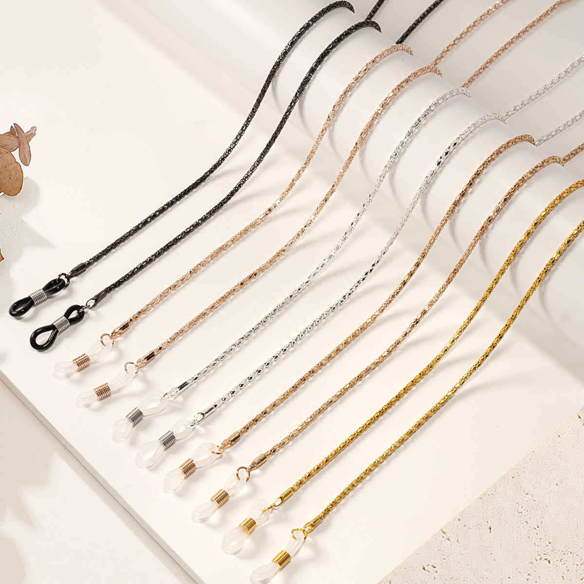 Цепочка для очков с алмазным дизайном, модный шнур для женщин, популярная металлическая цепочка для украшения очков