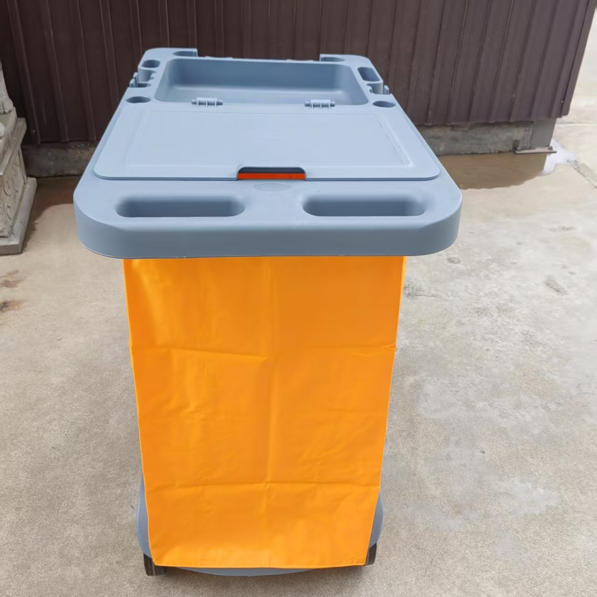 Многофункциональная тележка для уборки Beiao UP068 для гостиниц и коммерческих помещений