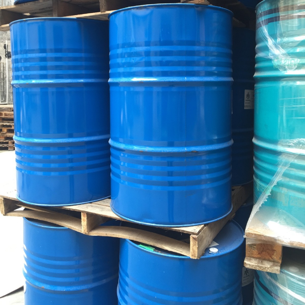 Polyether Modified Silicone Leveling Agent BK-333 Can Increase the Base Lubrication Surface Is Smooth and Gloss