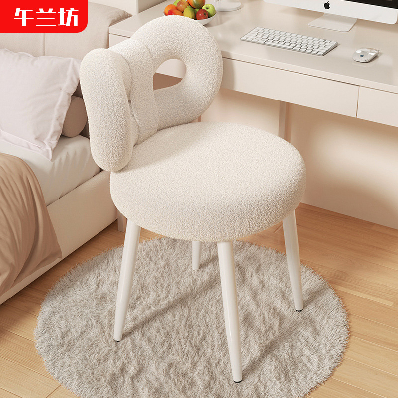 Макияжный стул для девичьей спальни, современный минималистичный табурет для туалетного столика, легкий роскошный стул с подъемным спинкой