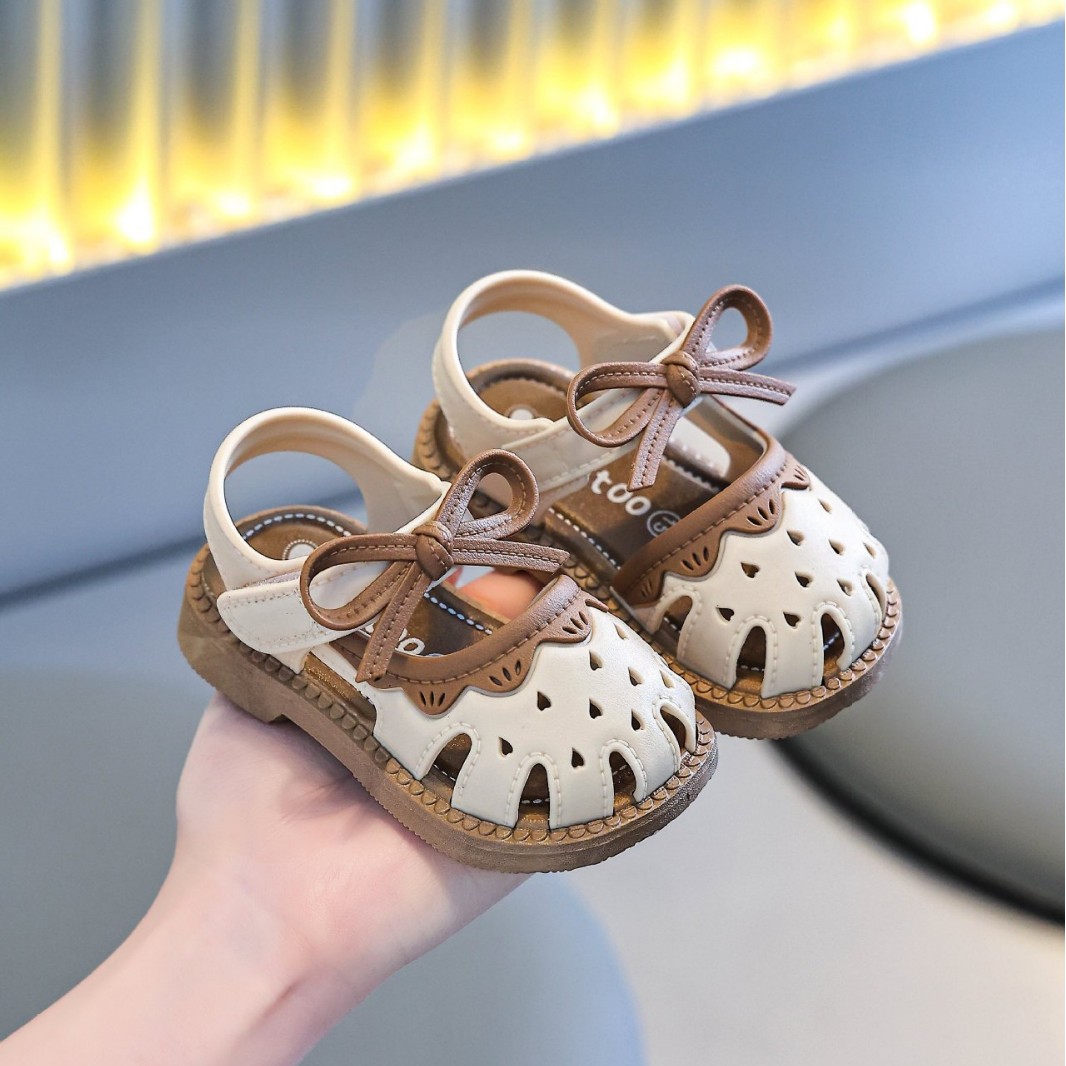 Girls' Toe Sandals 2025 Summer New Baby Soft Sole Toddler Shoes Baby Toddler Princess Sandals Wholesale