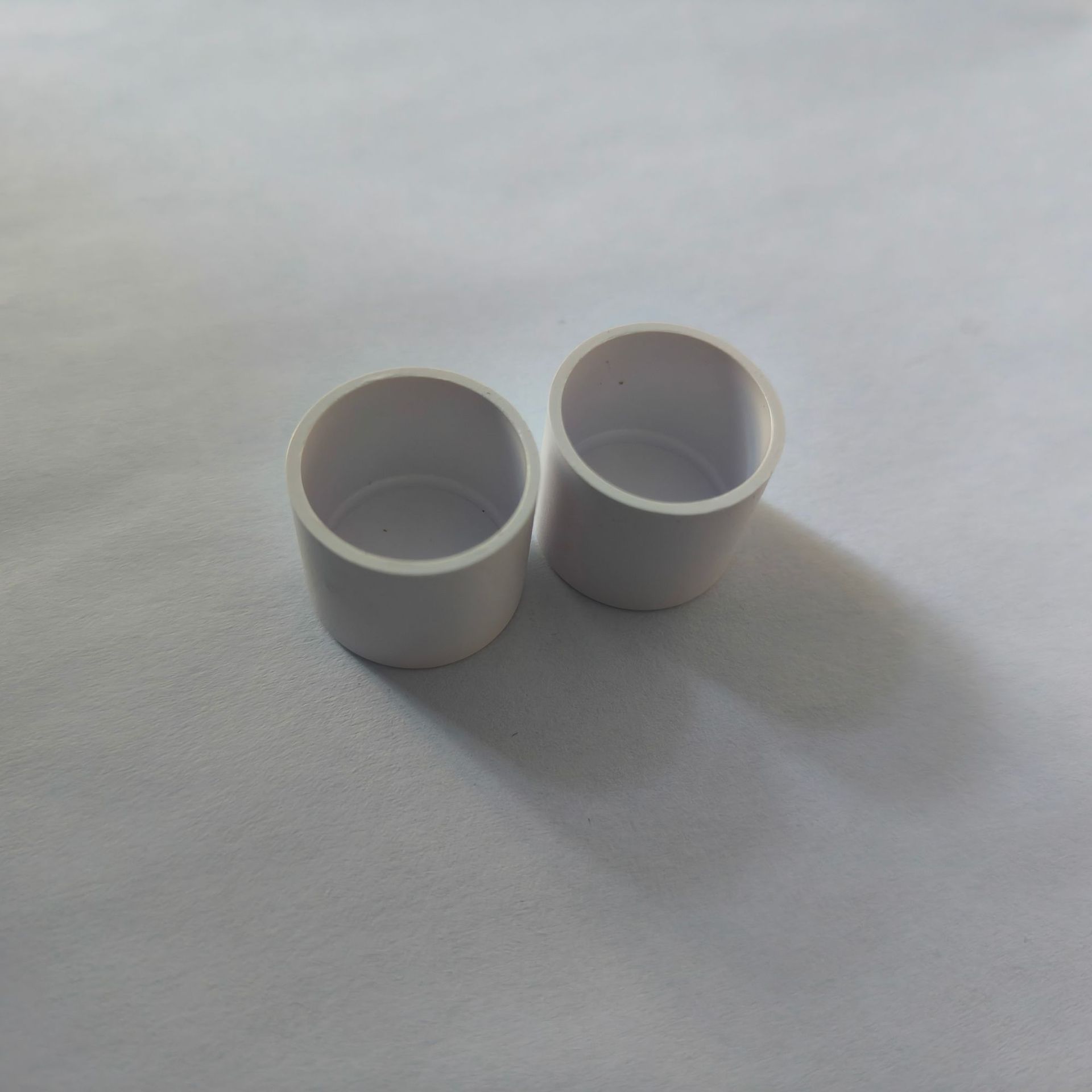 Factory direct LED fluorescent lamp T6 short plug accessories, manufacturers straight hair lamp lamp cap accessories