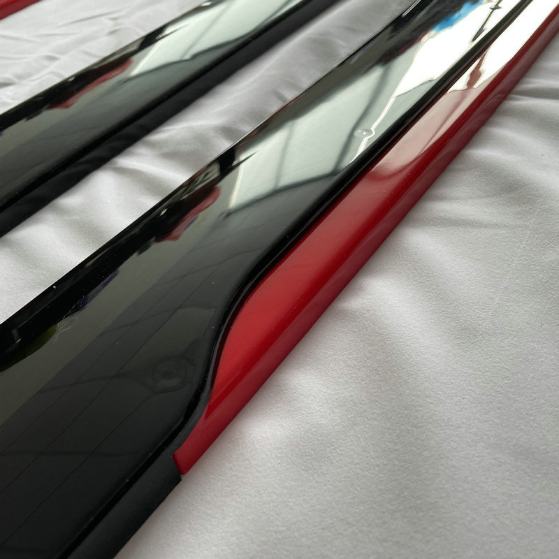 Car universal modified side skirt 1.92m two-section blade side skirt body anti-collision side shovel bright black red edge decoration