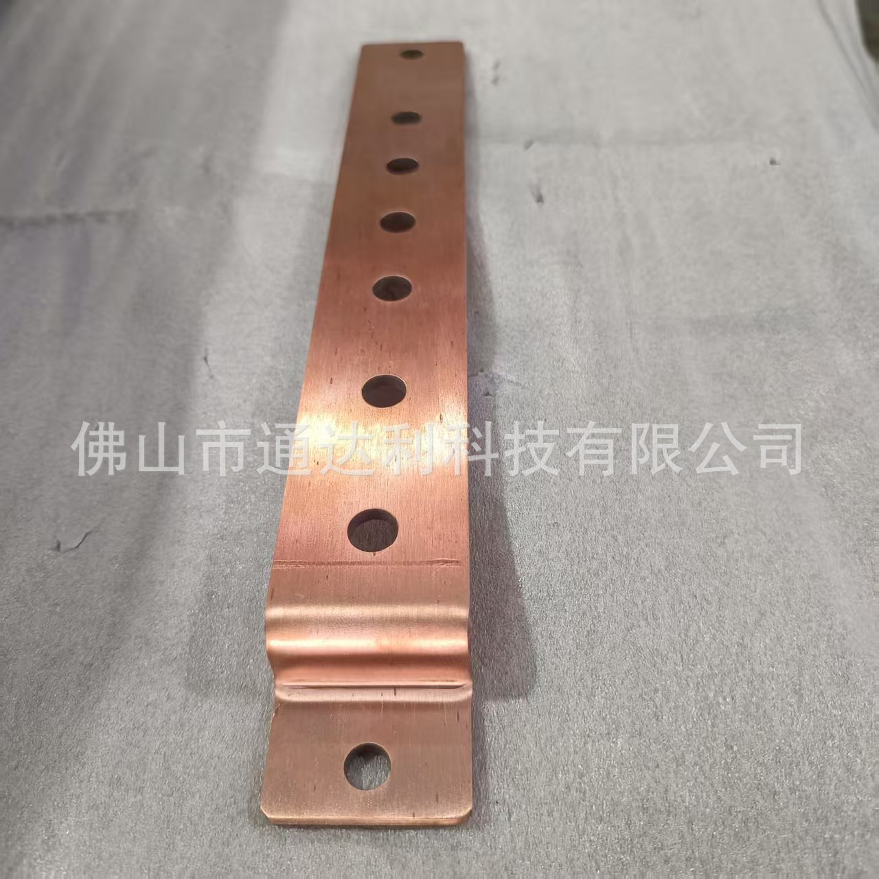 Обработка лазерной резки и гибки медной шины T2, обработка заземления медной шины