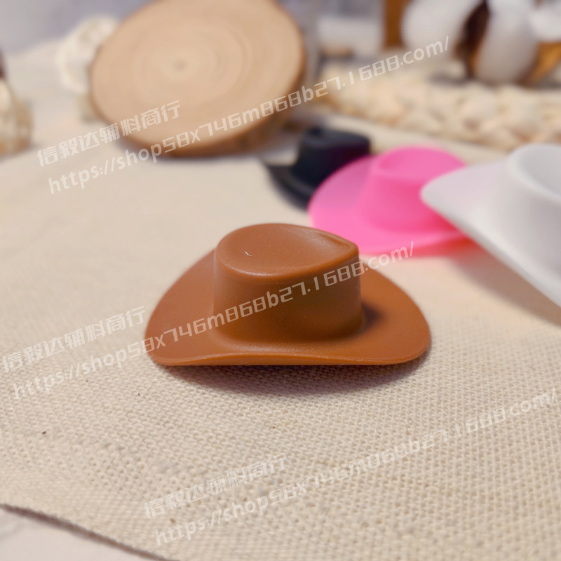 Factory Direct Sales Mini Cowboy Hat Toy Plastic Small Hat Plastic Cowboy Hat Multi-Color Little Yellow Duck Accessories Hat