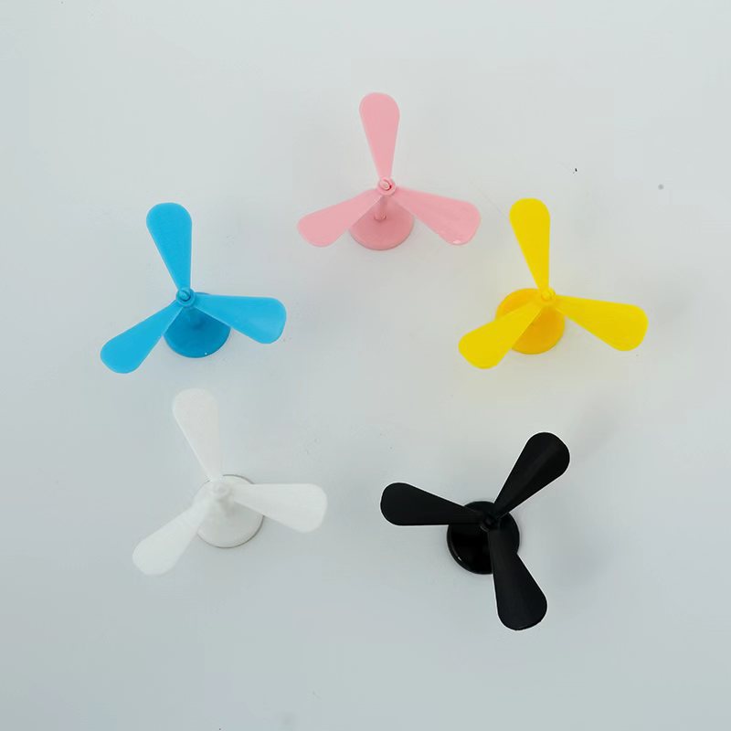 Декорация шлема для электрических транспортных средств, бамбуковый дракончик, мотоциклетный шлем, присоска, вращающаяся ветряная мельница, милый маленький вентилятор, детская игрушка-декорация