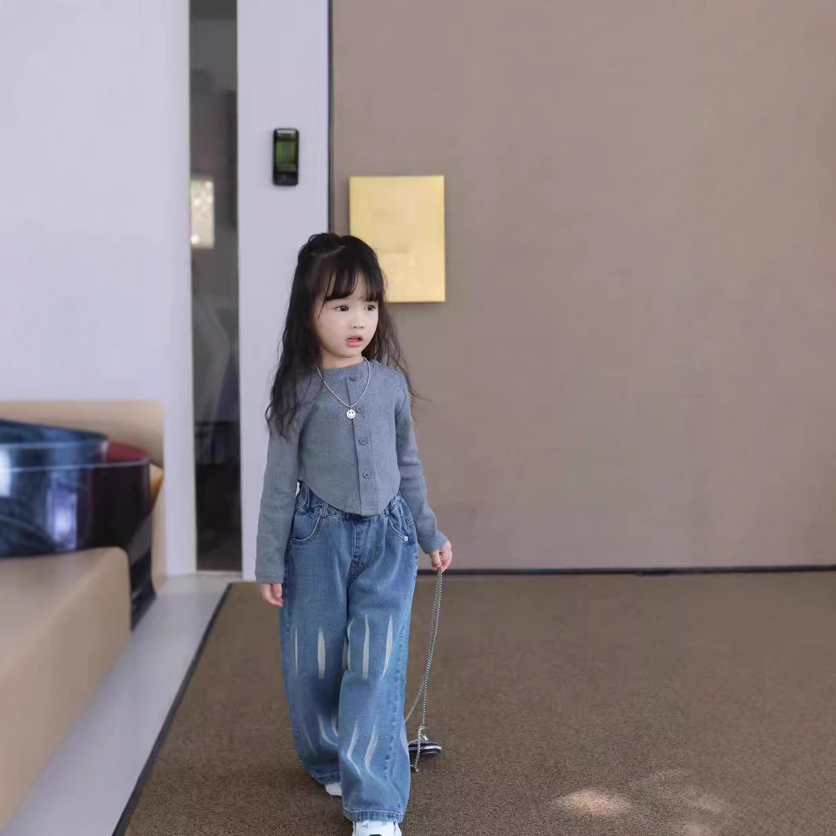 Girls' spring and autumn slim-fit candy-colored bottoming shirt 23 new western style top women's Korean-style fashionable breasted long-sleeved T-shirt