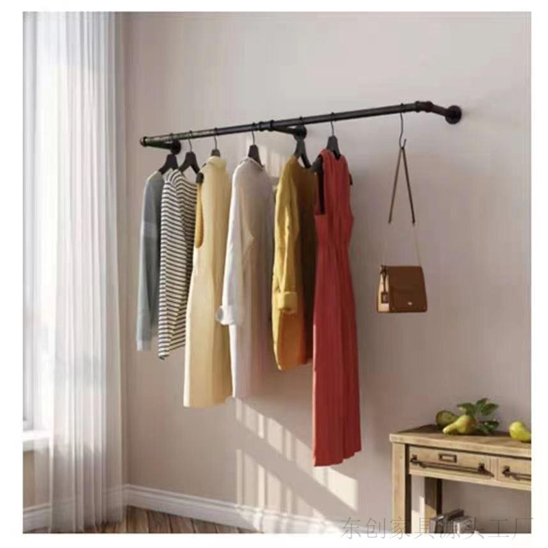 Clothing store shelf display rack industrial water pipe wall hanger men's and women's clothing wall hanging display rack