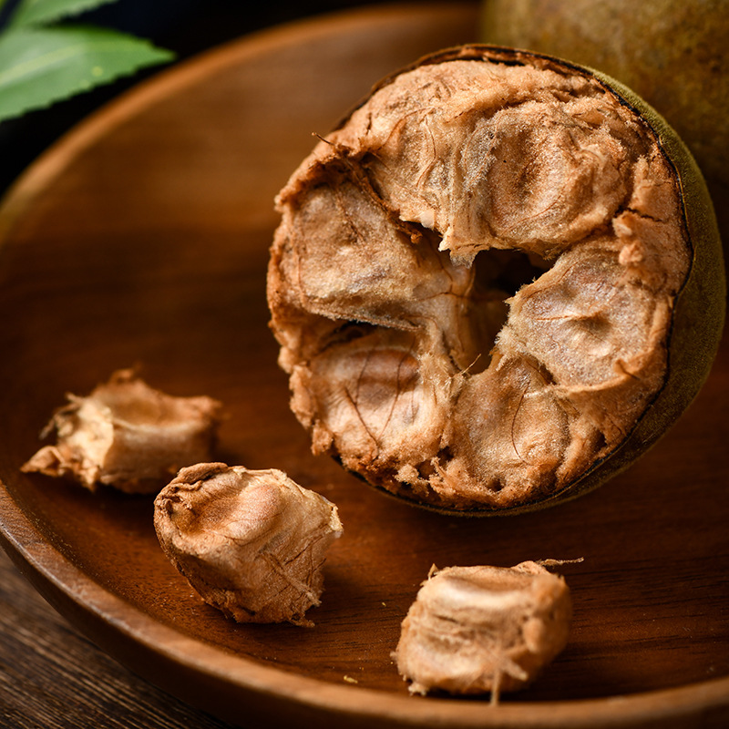 Manufacturer's Self-Produced and Sold Traditional Luo Han Guo Blister Box of 6 Pieces, Guangxi Guilin Roasted Luo Han Guo Dried Fruit Large Fruit