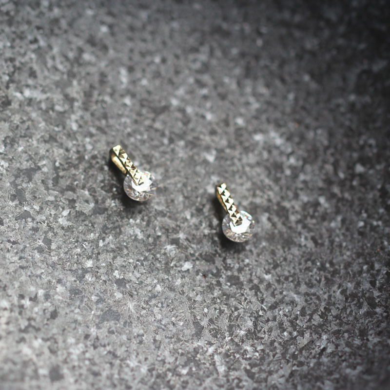 Wholesale 9K Gold Inlaid with Zircon, Simple and Shiny, Versatile Female Simple Korean Style Pendant