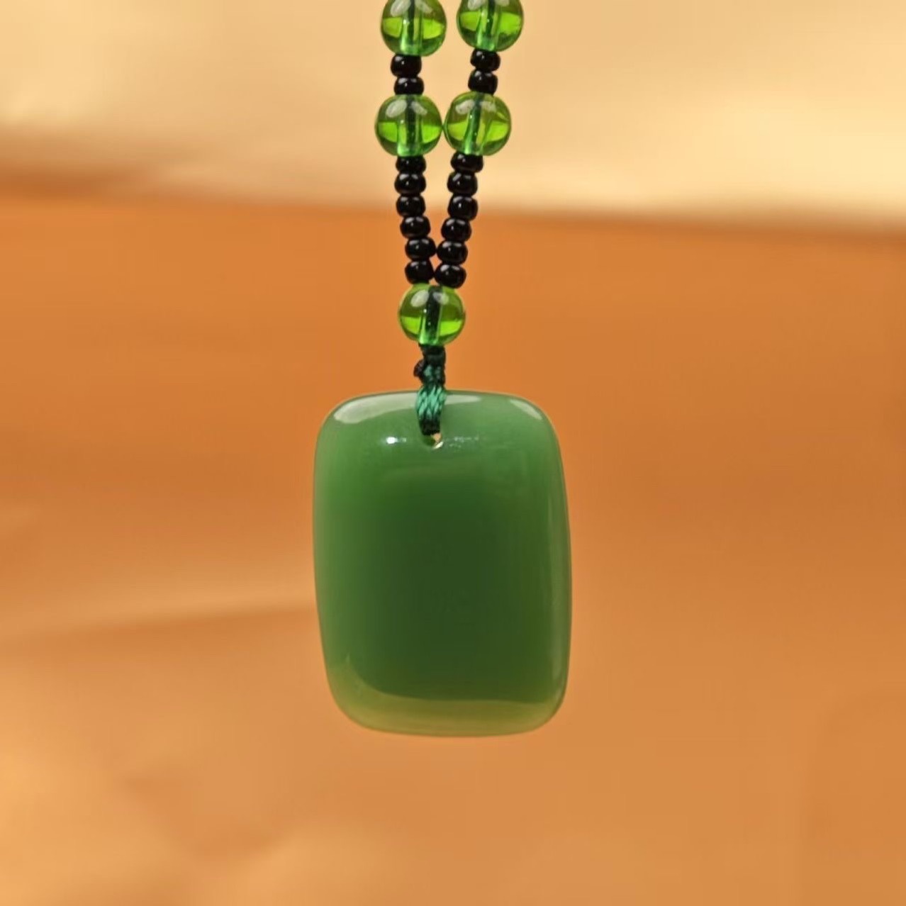[Hot Sale] Green Jade Peace Pendant - the Essence of Peace, a Gift for Any Occasion