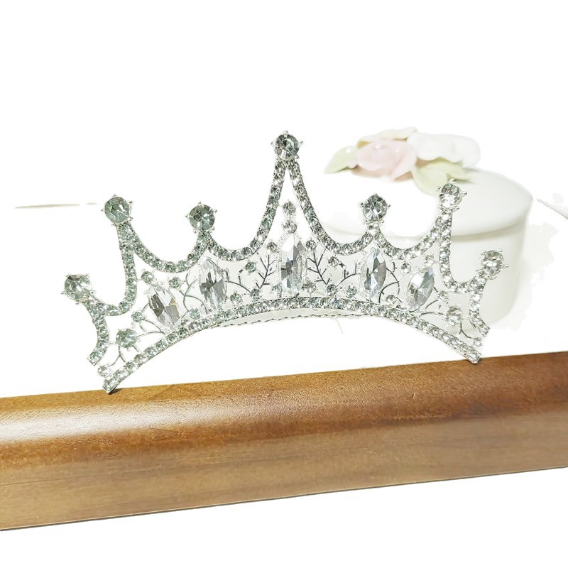 Princess Crown Tiara Girls Pearl Crown Comb Hairpin Girls Birthday Rhinestone Crown Children's Day Performance Hair Accessories