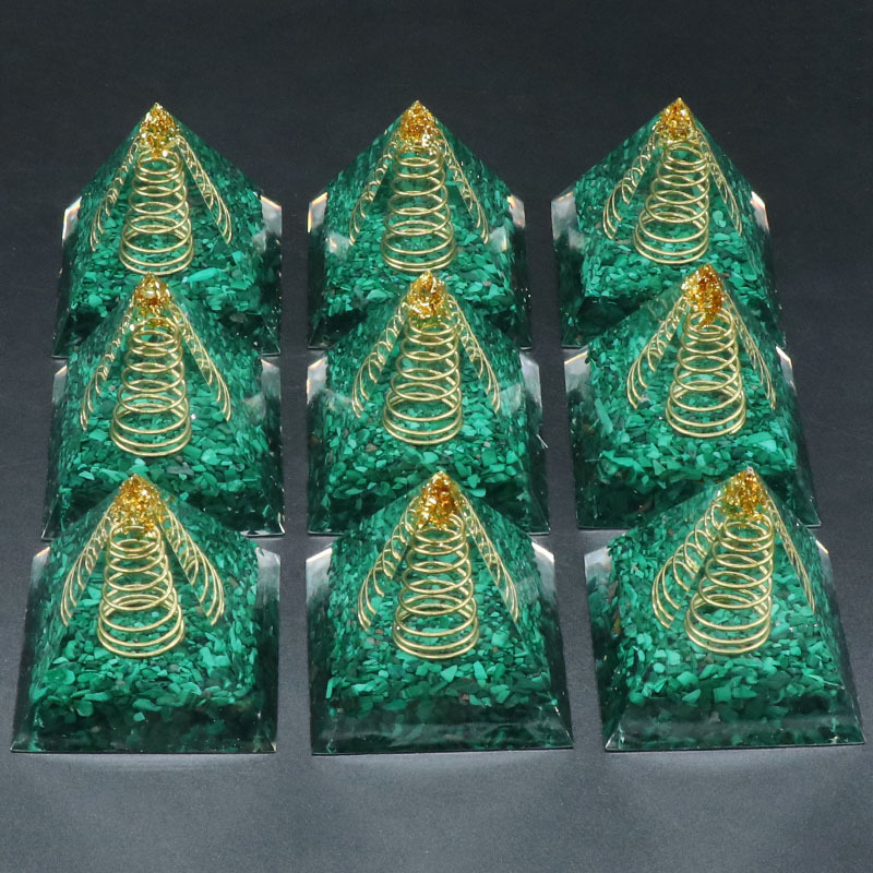 1143-6cm Malachite Pyramid Resin Wrapped Natural Malachite Gravel Wire Gold Foil Pyramid Ornament