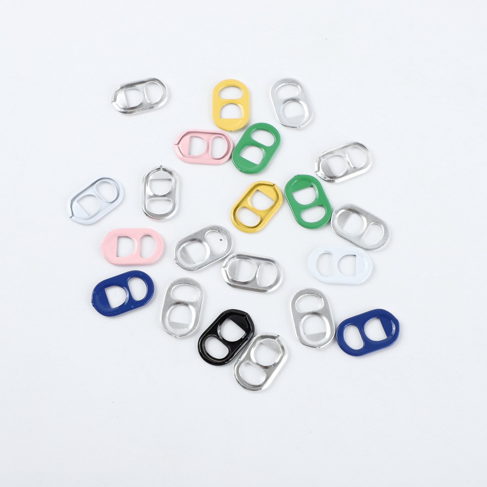 Алюминиевая банка с ручкой для открывания