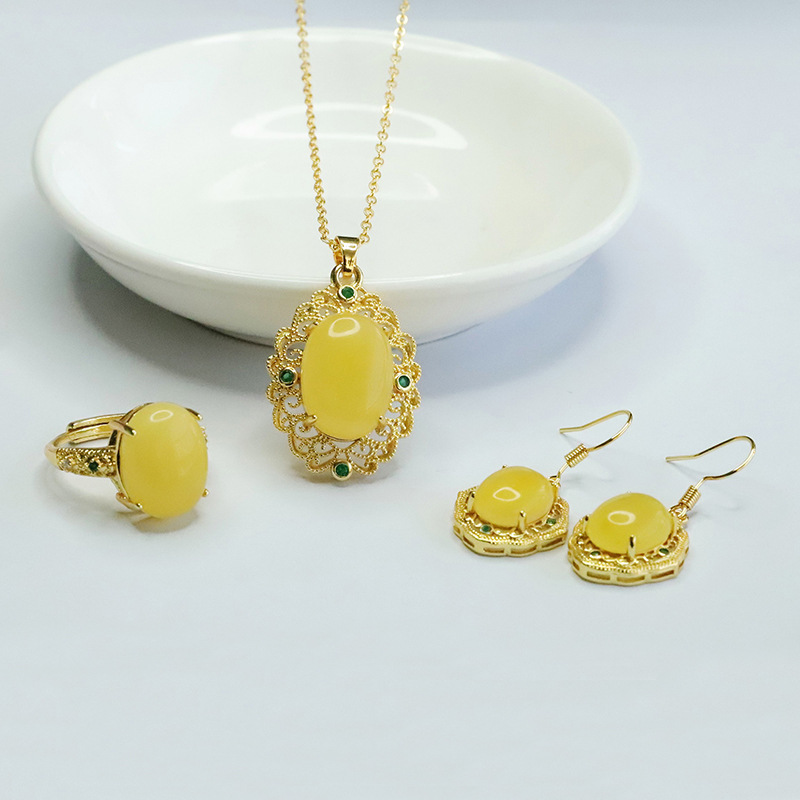 Yuyu natural beeswax three-piece pendant earrings ring amber suit wholesale generation HP3121208
