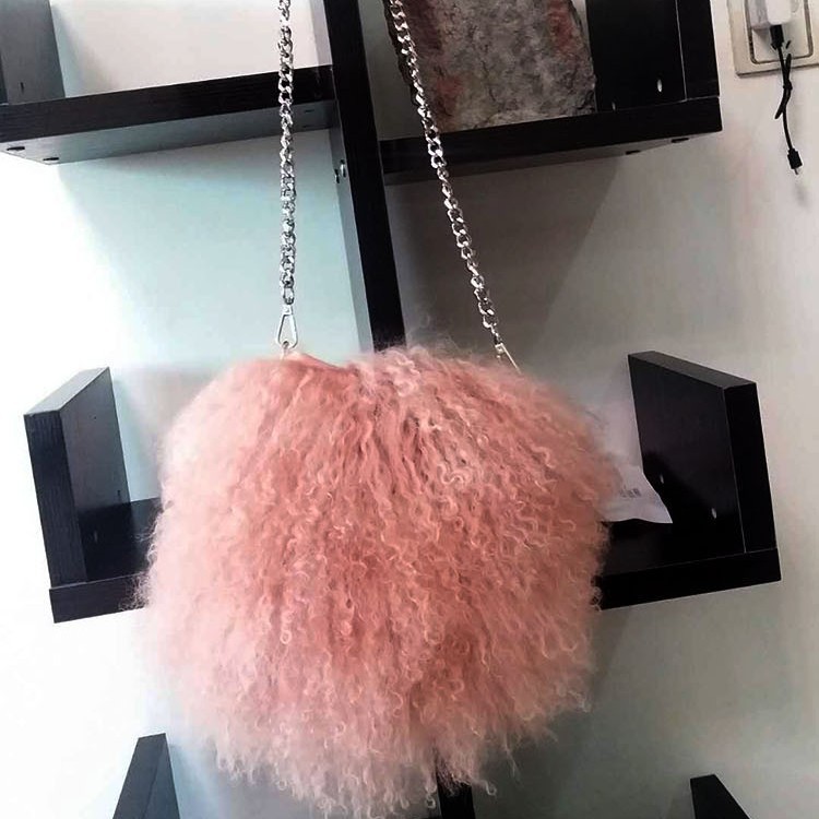 2019 European Beach Wool Chain Bag All-match Sweet Crossbody Bag Shoulder Bag Fashion All-match Niche Design