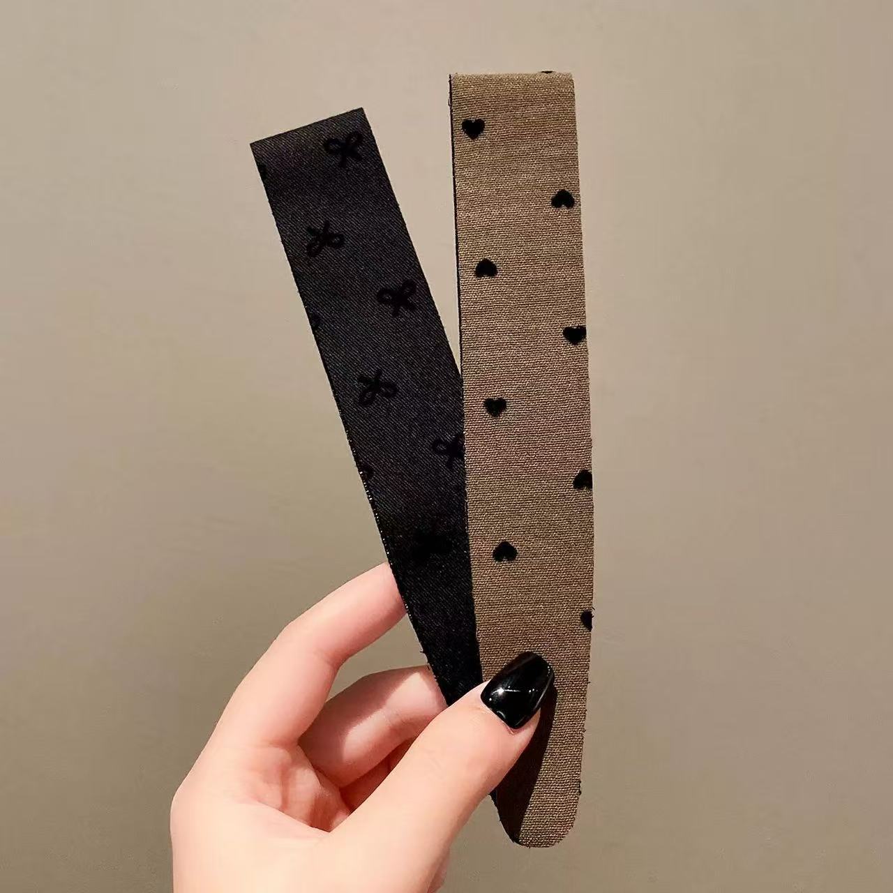 Magic Tape Hairband for Tidying up Stray Hair, Women's Hair Sticker, Sticky Hair Clip, Bangs Sticker, Hairband, Children's Extended Magic Tape