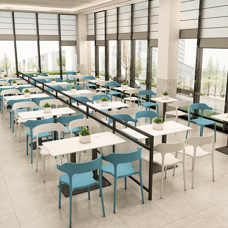 Наборы столов и стульев для школьной столовой, ресторана, лапшичной, закусочной, фастфуда, молочного чая, столы и стулья для ресторана с горячим горшком