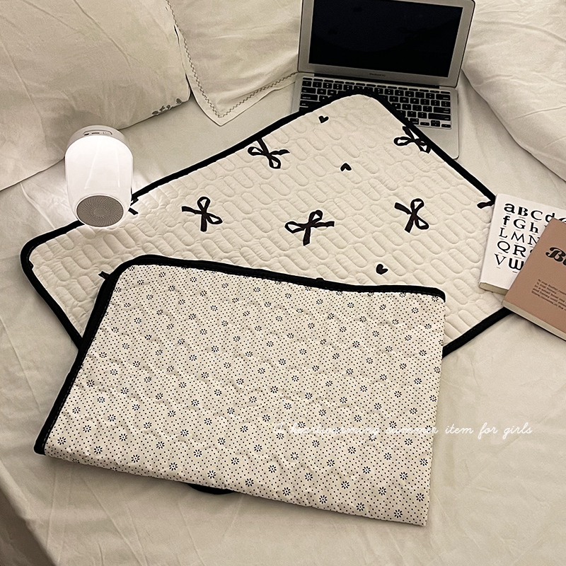 Washable Diaper Pad, Menstrual Period Pad, Small Mattress, Aunt Pad, Menstrual Bed, Girls Dormitory, Universal for All Seasons