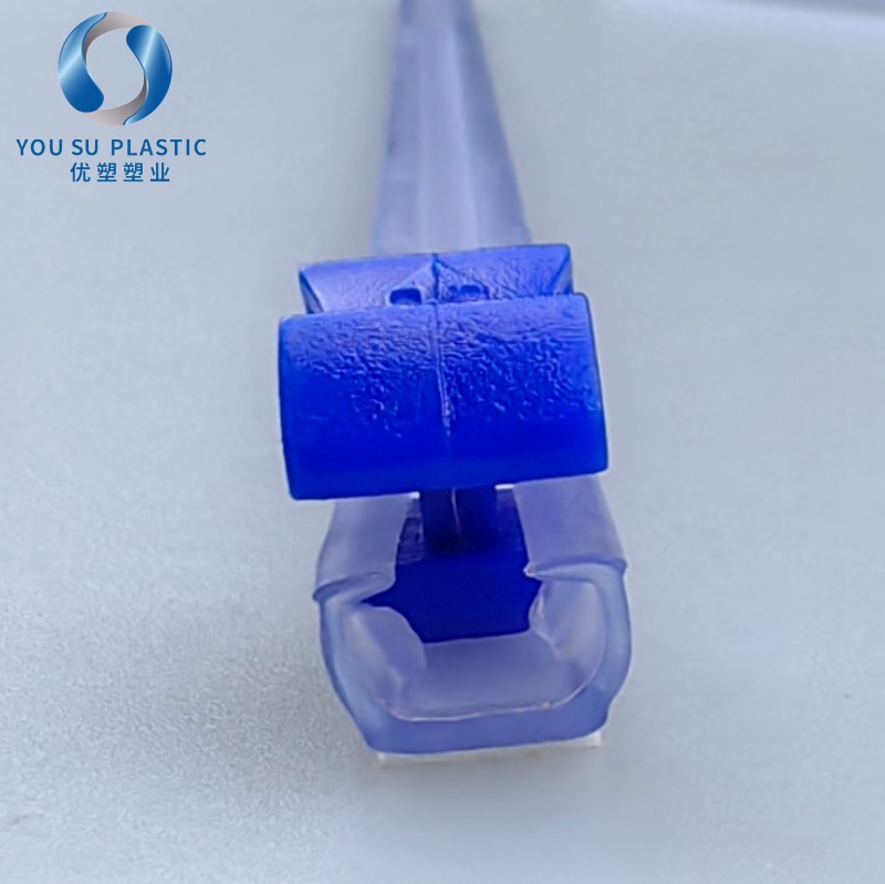 Manufacturers produce adhesive cling film cutter self-adhesive cling film cutting sliding knife cling film cutting strip