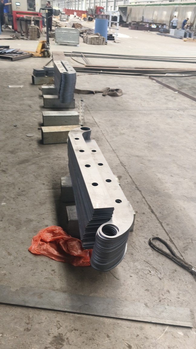 Прямые поставки колонн ограждений моста, нержавеющие колонны, антикollision колонны, алюминиевые колонны для мостов