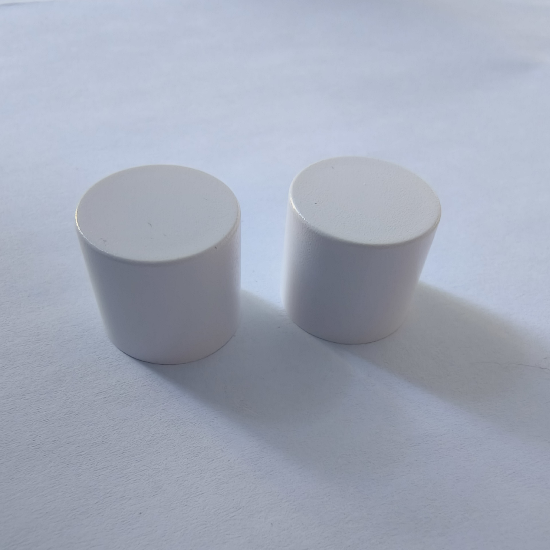 Factory direct LED fluorescent lamp T6 short plug accessories, manufacturers straight hair lamp lamp cap accessories