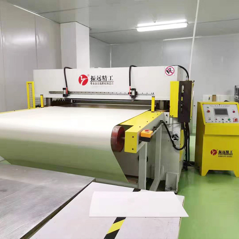 Automatic cutting machine leather blister cutting machine mask non-woven fabric die cutting machine pearl cotton four-column cutting machine
