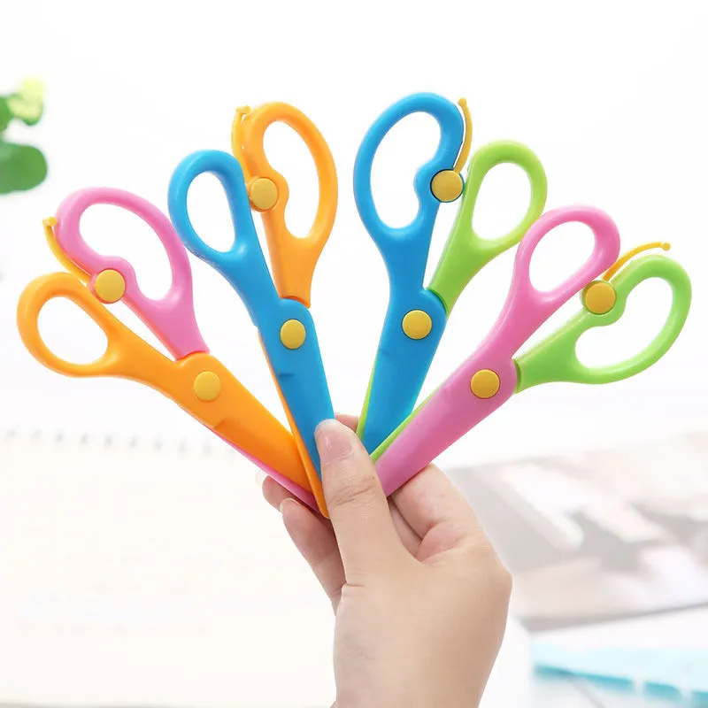 Children's Scissors Handmade Plastic Round Head Primary School Students Kindergarten Art Paper Cutting DIY Toys Safe Portable Stationery