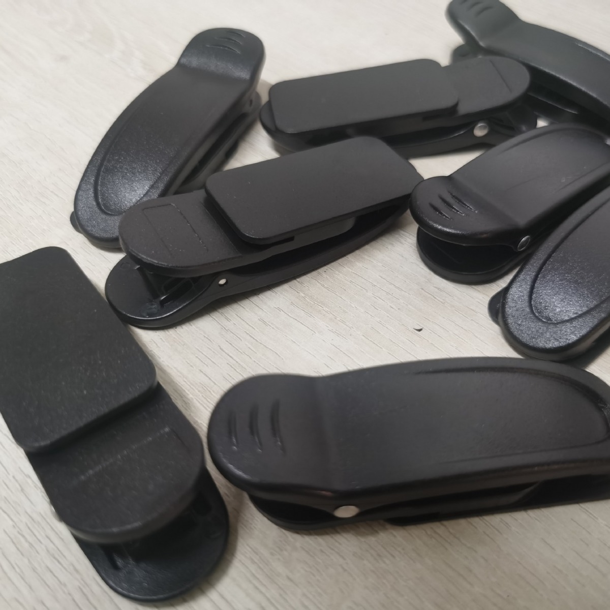 Multifunctional plastic back clip fixing clip pet waist bag clip mobile phone leather case back clip intercom belt clip buckle