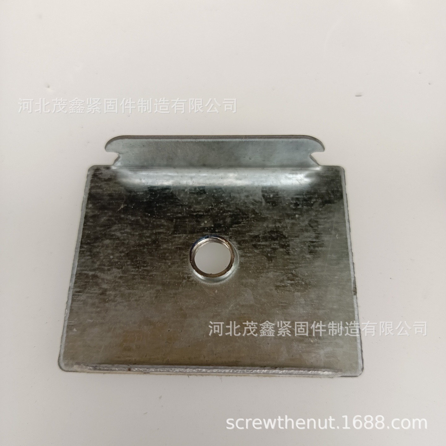 Aluminum gusset plate accessories honeycomb plate accessories vertical angle flat card factory direct large quantity discount