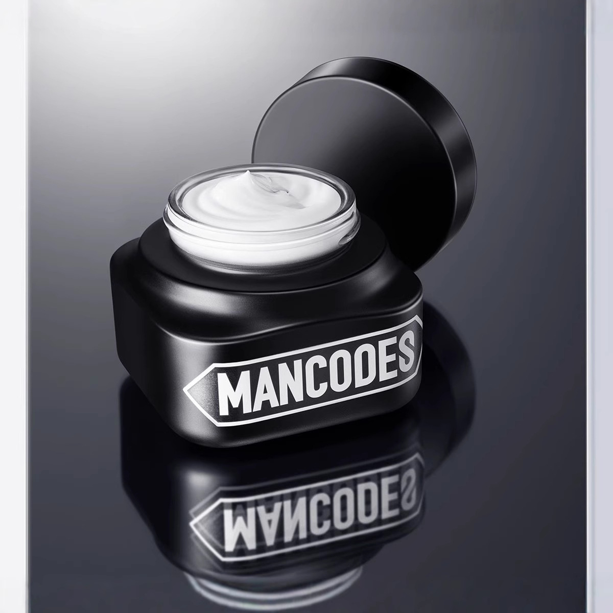 Left and Right Pigment Cream, Natural Whitening and Brightening Skin Tone Repair Cream, Men's Cosmetic Concealer