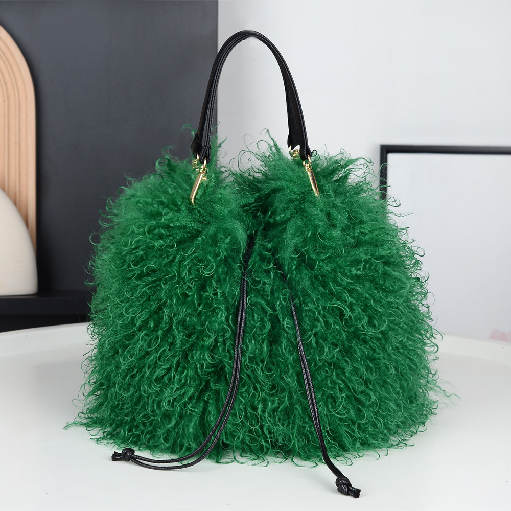Foreign Trade Cross-border New Faux Tan Sheep Tassel Plush Portable Bucket Bag Women's Fashion Simple Hot Girl Drawstring Punk Style