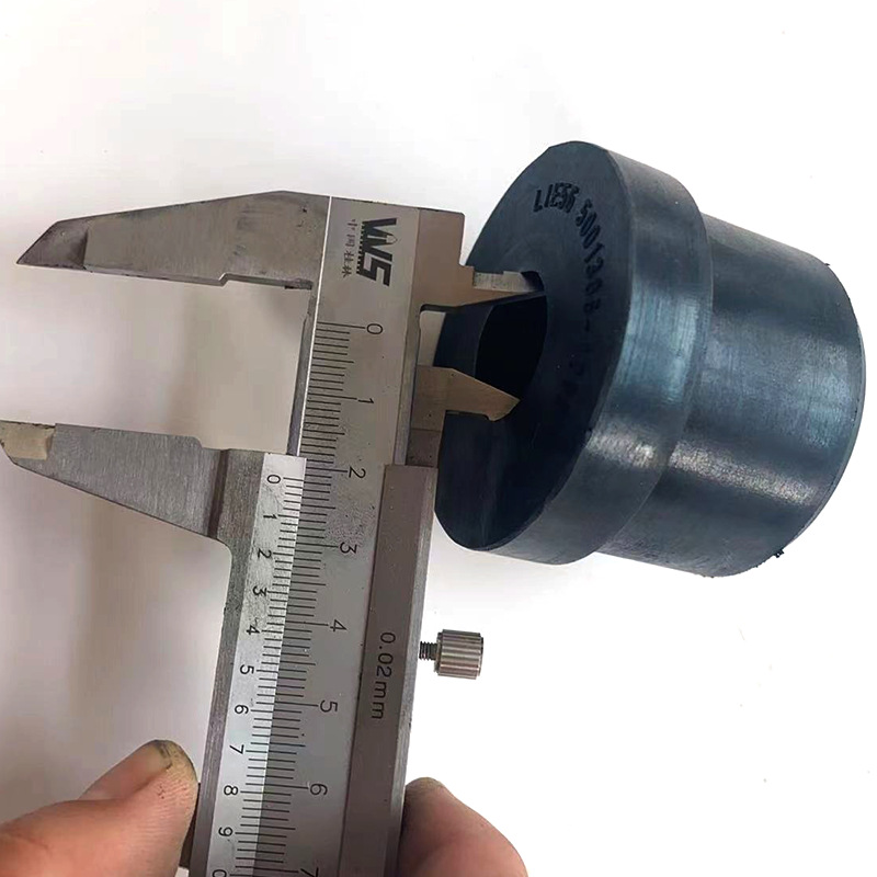 Jiefang Tian Vjh6 Cab Rear Suspension Hydraulic Lock Rubber Sleeve Rear Suspension Shock Absorber Rubber Sleeve Rubber Pad Auto Parts in Stock