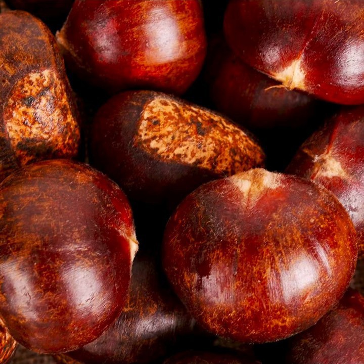 Fresh Chestnuts Picked and Fried on the Spot by Farmers, Non-Oiled Chestnuts, Large Fruits from Dandong, Shipped on Behalf of Others