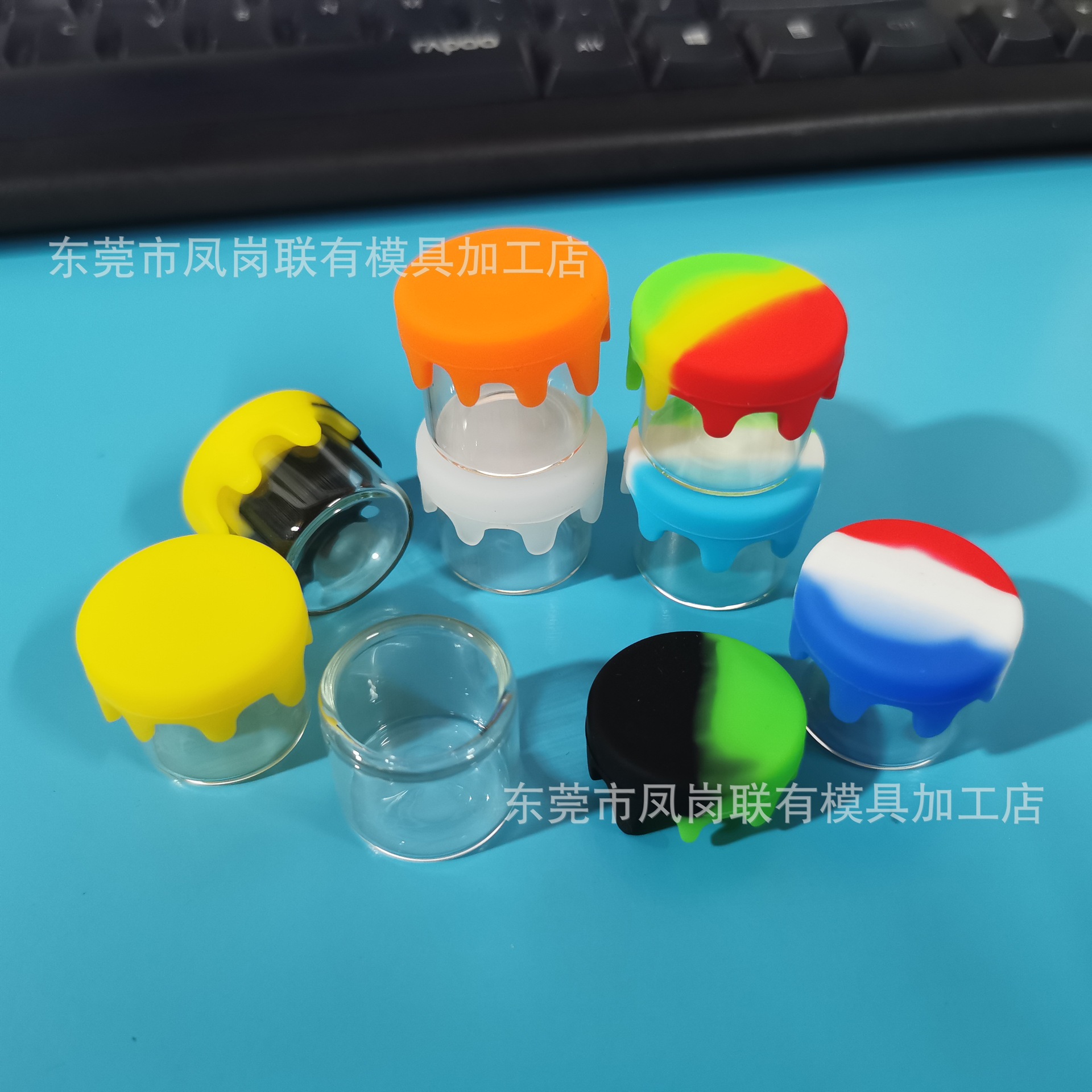 Factory in stock canned 6ML mini spice glass bottle, glass with silicone lid sealed container 35/