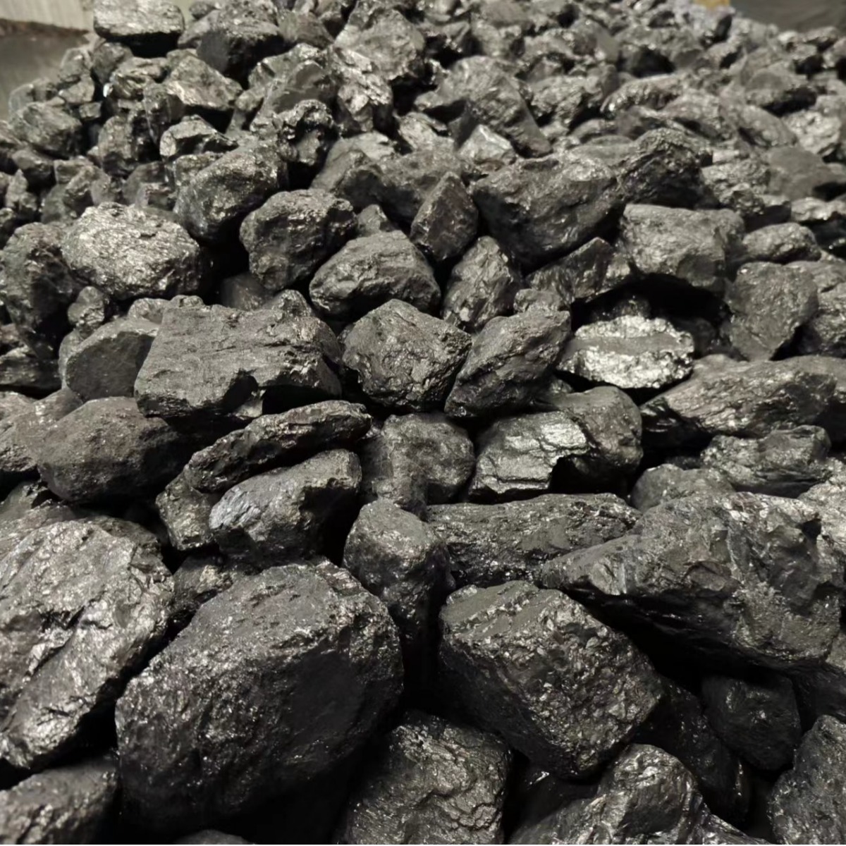 Life Heating Anthracite Steam Boiler Road Maintenance Farmer Concrete Pouring 38 Coal Coal Mine Straight Hair