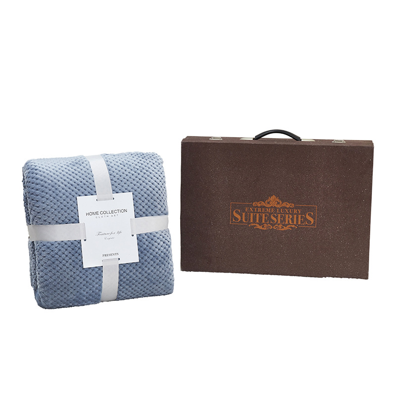 Cross-border Thickened Pineapple Gebeibei Fleece Blanket Flannel Blanket Pet Blanket Air-conditioning Blanket Gift Coral Fleece Blanket