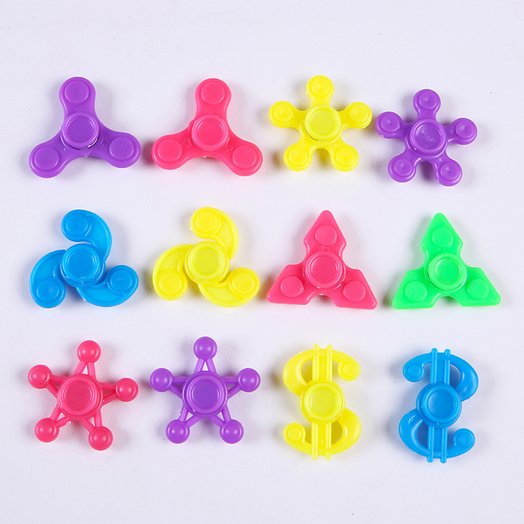 4cm Kidsren's Fidget Spinner Plastic Mini Finger Spinner Eggshell Accessories Decompression Small Toys Wholesale