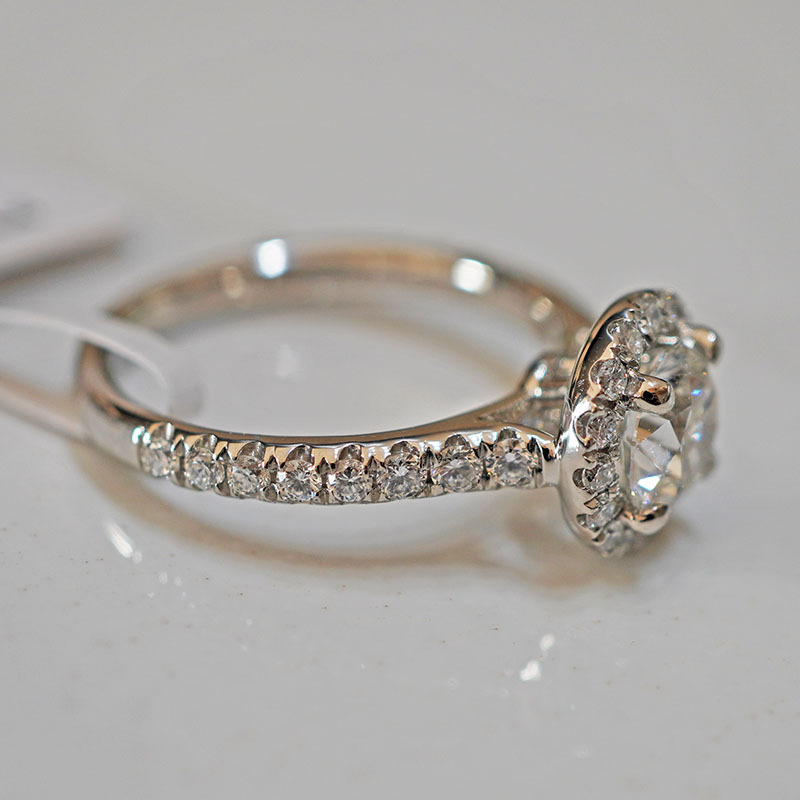 Pt950 Platinum Cultivated Diamond Ring for Women, Round and Bright as Stars, Wedding Proposal, Star-Studded