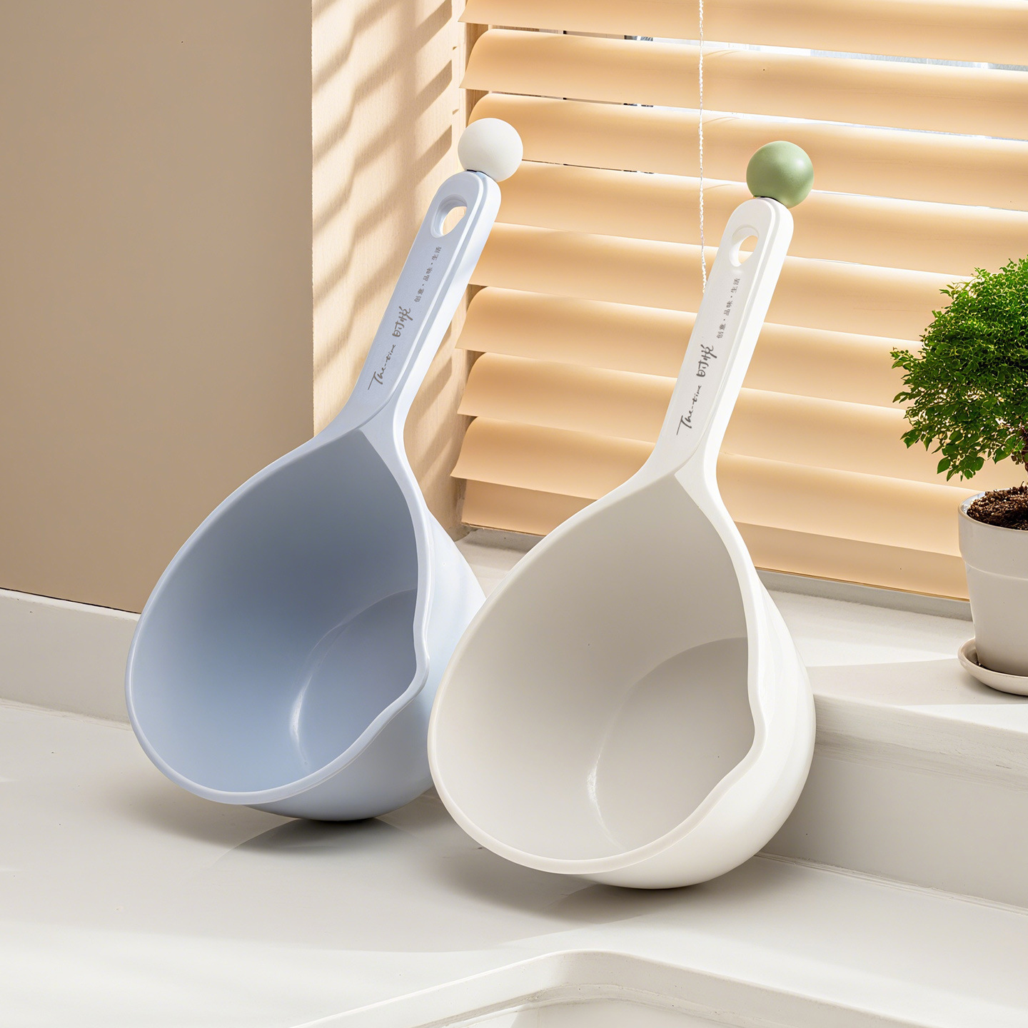 Утолщенная пластиковая черпак для воды для домашней кухни, легкая роскошная черпак, детская ложка для шампуня