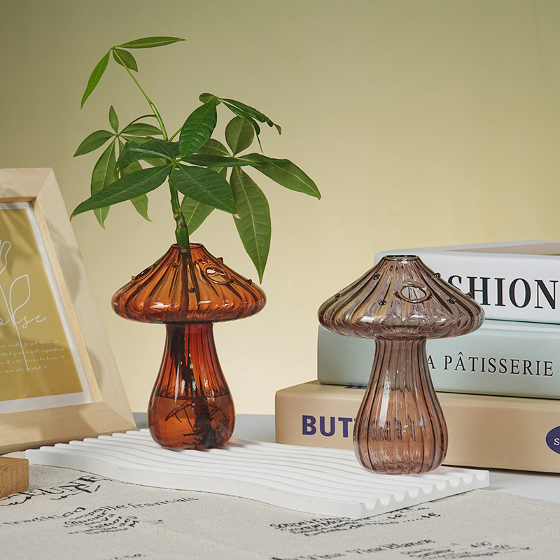 Transparent Colored Glass Mushroom Vase Hydroponic Transparent Small Vase Home Colored Mushroom Glass Vase Aromatherapy Bottle