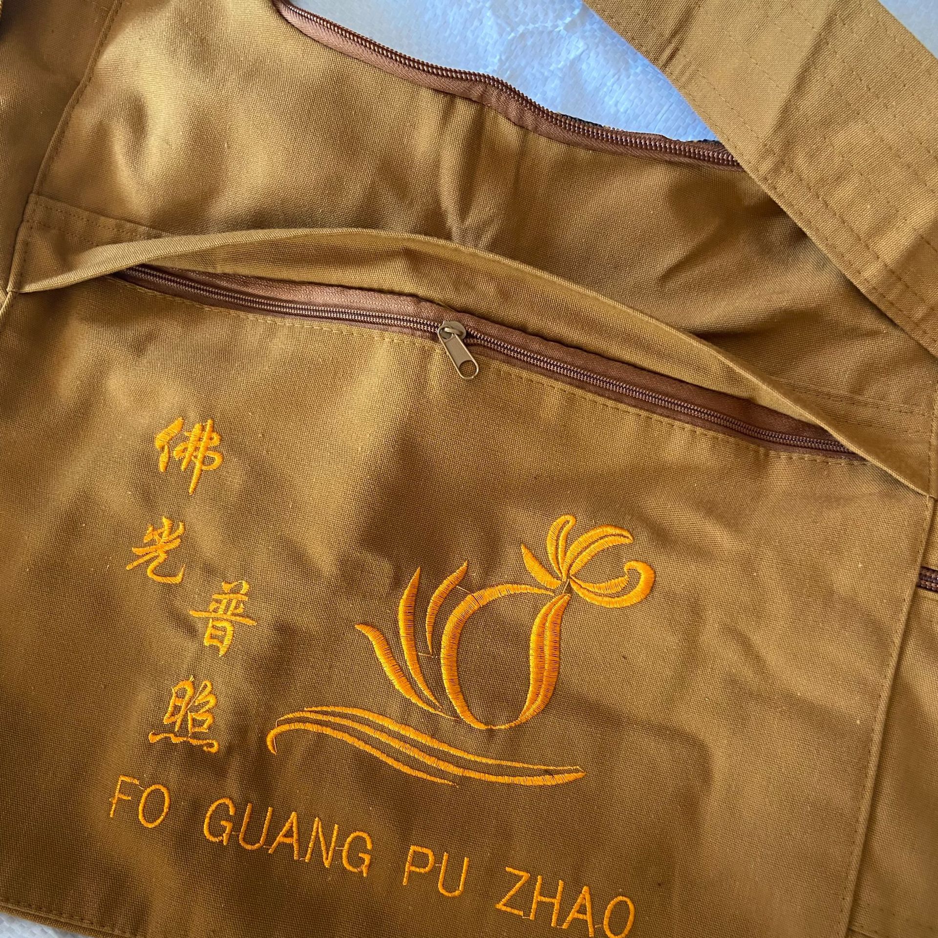 Incense Crossbody Bag Putuo Mountain Buddha Bag Pilgrim Crescent Bag Backpack Buddhist Canvas Bag Wutai Mountain Buddha Worship Bag